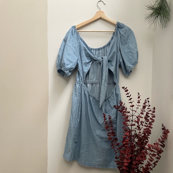 Old Navy Mini Chambray Dress - Picture 2 of 2